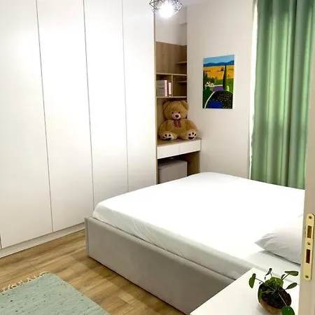 Sia's * Tirana